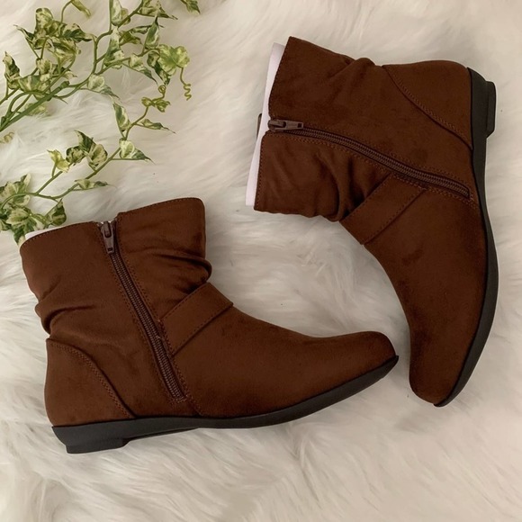 Comfortview Brown Ankle Boots - Picture 3 of 6